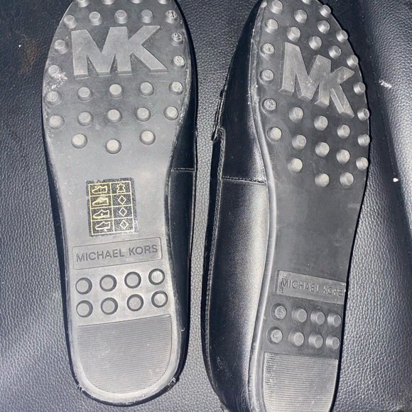 Michael kors loafers with gold MK - Picture 2 of 3